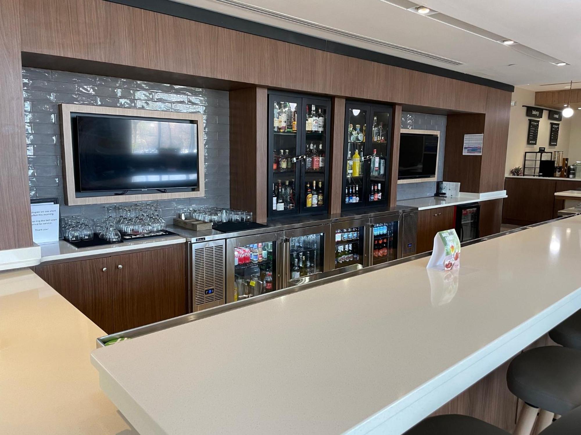 Holiday Inn Atlanta-Gas South Arena Area By Ihg Duluth Exterior photo